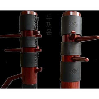 나무 목인장 샌드백 사용 모습