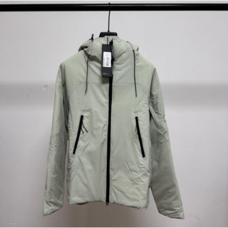 [CP컴퍼니] 남성 와펜 24SS M190 남성 보온보온 패딩 후드 겨울 캐주얼 코트 빅사이즈 겨울패딩코트 옵션 겨울 도톰한 보온 바람막이 코트 숏패딩 방한 따뜻한 외출 외투