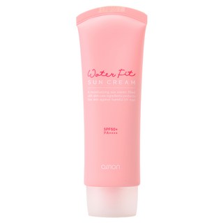 오션 워터핏 선크림 사용 모습