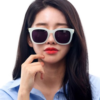 2. 페니레인 선글라..