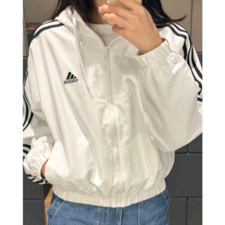 아디다스 ADIDAS 퍼포먼스 우먼스 에센셜 3S 우븐 윈드브레이커 여성바람막이 윈드브레이커 크롭바람막이 삼선바람막이 환절기겉옷 봄가을바람막이 환절기아우터 HT3399/IC0560