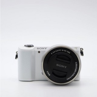 소니 알파 A5000과 16-50MM 렌즈