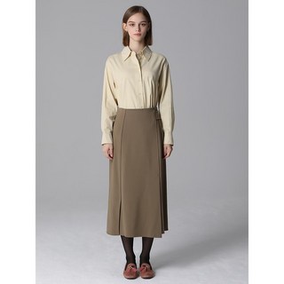 리스트 슬릿 랩스타일 스커트 택가격 168000원