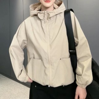 ROYALBELLE 여성 후드 자외선차단 자켓 방수 통기성 캐주얼 바람막이 점퍼 패션 오버핏 집업 자켓 D0021608