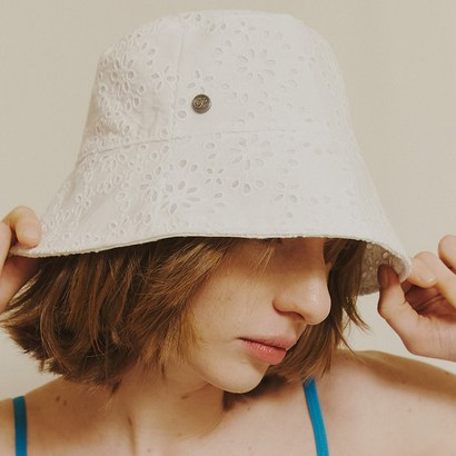 포에지담 The sheter unchin ace bucket hat