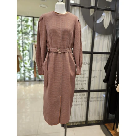 [듀엘] DEWE 볼륨 잔체크 원피스 D224MSE051 NC일산