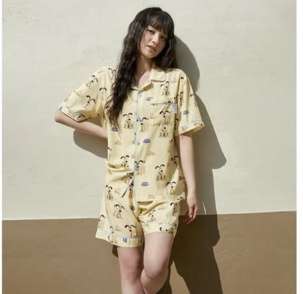 스파오 남여공용 윌레스와 그로밋 캐릭터 반팔 잠옷(크림)2515 한 가지