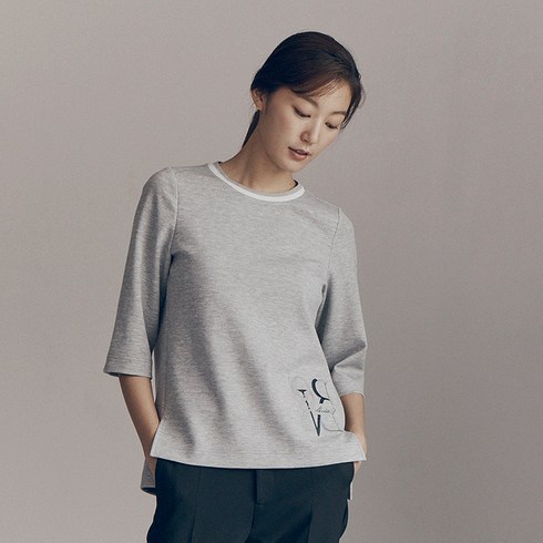 올리비아비 여성용 왓이츠비 티셔츠 VBCALVF8121