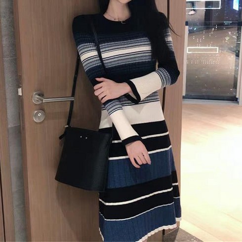 포플러앤씨 첼시 줄지 니트 원피스