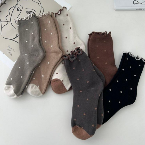 2023년 가성비 최고 여성양말 - 워더미 6개1세트 기모 도톰 도트 프린트 프릴 중목 양말 W471