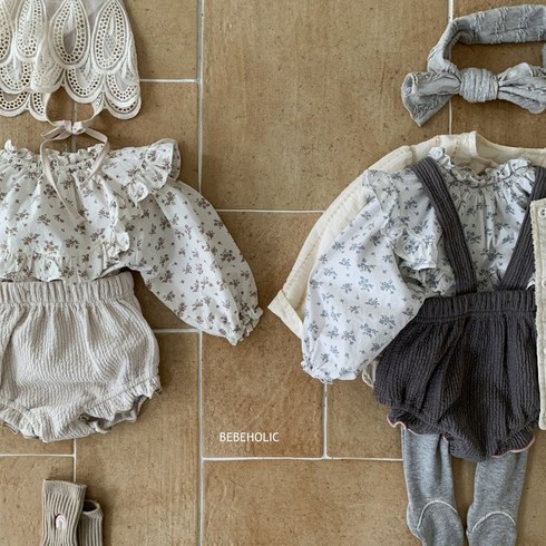 화이트 쏘쏘 24봄 베베홀릭 허그브라우스