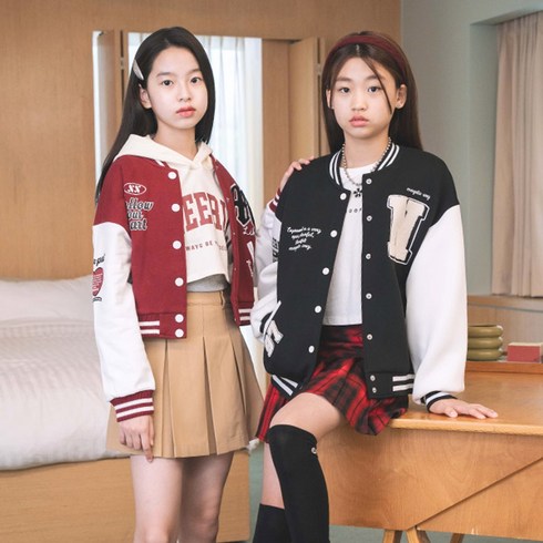 2023년 가성비 최고 더데이걸즈 야구점퍼 - 더데이걸 산본점 **23년가을신상**@스포티하고 캐쥬얼하게 입기 좋은 크롭 야구점퍼~~보이쉬한 느낌에 어디에든 코디하기 좋아요~~