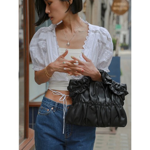 콰니백 - KWANI Tate Ruched Bag Small Black + Strap
