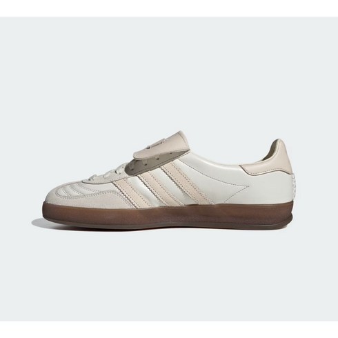 GAZELLE IG1895 - 슈데일리 아디다스 x 풋 인더스트리 가젤 인도어 오프 화이트 샌드 스트라타 IG1896