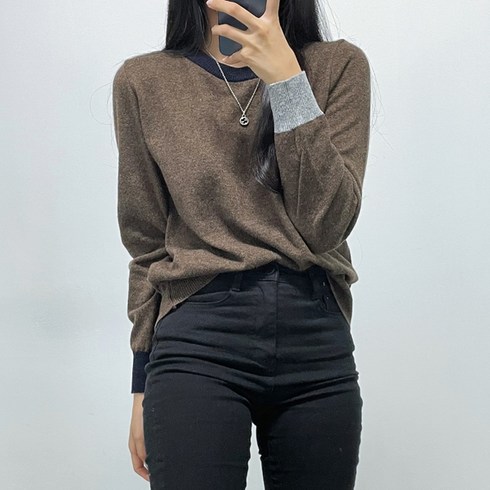 오오엘 여성용 램 배색 라운드 니트