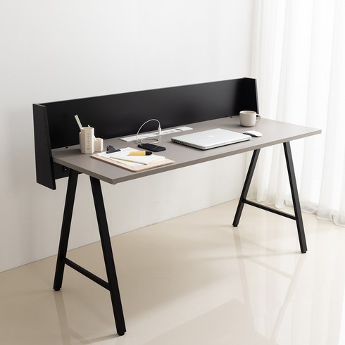 리바트 프레일 1500 콘센트형 스크린보드 일자책상, 그레이+블랙