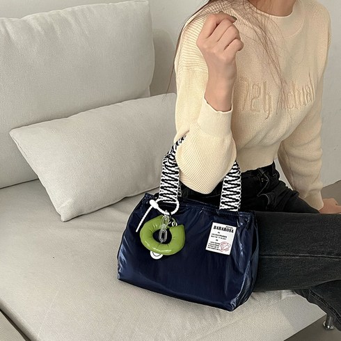 문라이트 글로시 라벨 미니 스퀘어백