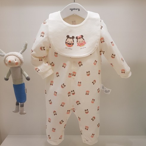 아가방 23가을 겨울 베이비페어! 디즈니베이비 완전귀욤해 우주복 베이비 미키 미니 버젼 넘귀 바디수트! 부드러운 무형광 신생아 우주복 턱받이도 같이! 신생아 외출복 캡추