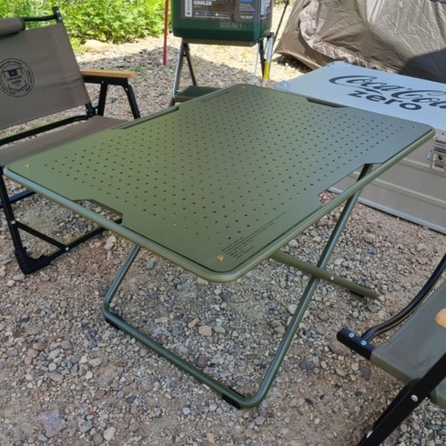 2023년 가성비 최고 콤마나인테이블 - 밀리터리 카키 알루미늄 캠핑테이블
