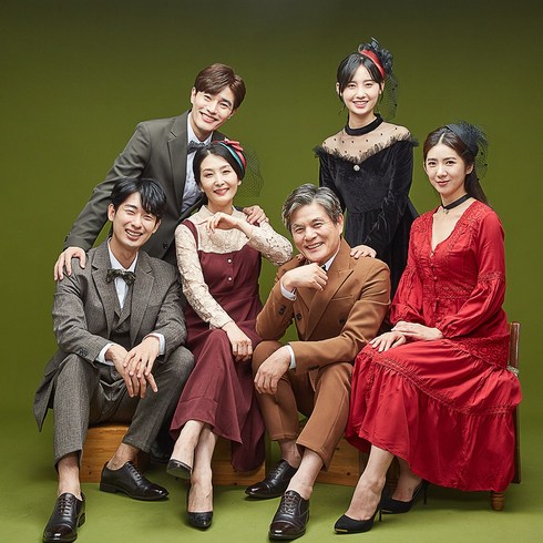 서울 영등포구 [고화질 원본+액자] 가족사진 리마인드웨딩촬영 칠순팔순 대가족 THE NEW 동행스튜디오, C_리마인드웨딩