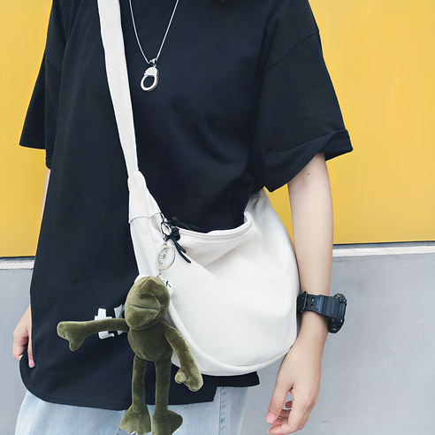 페트리코어 가죽 반달형 크로와상 크로스백 슬링백 프라다크로스백 14 온업 베이직 캔버스 크로스백