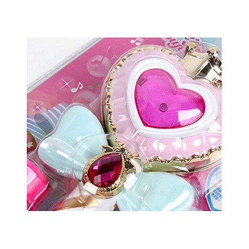 시크릿쥬쥬 체인지 자동버블 요술봉은 아이들의 호기심을 자극하는 디자인과 LED, 사운드 기능이 재미있는 놀이를 만들어줍니다.