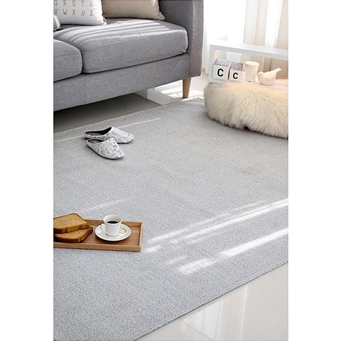 포근한 감촉과 따뜻한 색감으로 일상에 휴식을 더하는 바이빔 선데이 러그