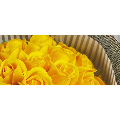 따뜻하고 햇살 가득한 블뤼엔의 비누꽃다발로 특별한 사람의 마음을 사로잡으세요.