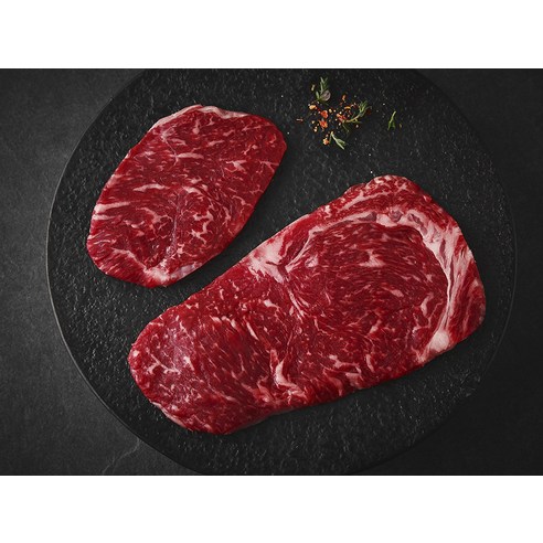 오늘 저녁, 1등급 한우 등심으로 특별한 만찬을 즐겨보세요!