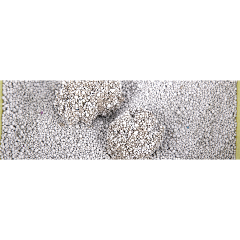 최고 품질의 응고형 모래로 물기와 냄새를 효과적으로 제거할 수 있는 모찌네 고양이 모래 활성탄