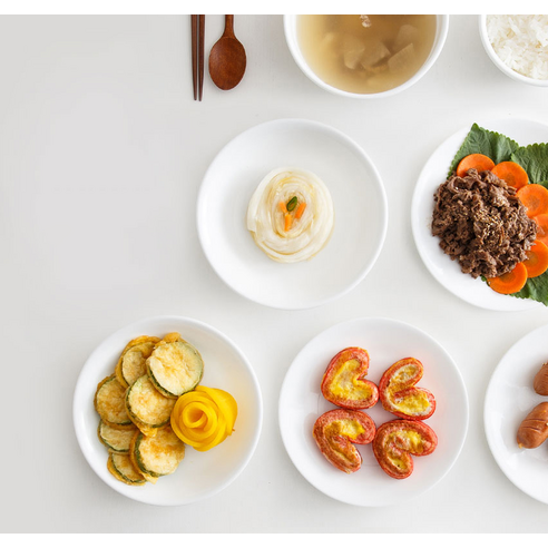 시간이 흘러도 변치 않는 아름다움, ****** 저스트와 함께하는 풍요로운 식탁