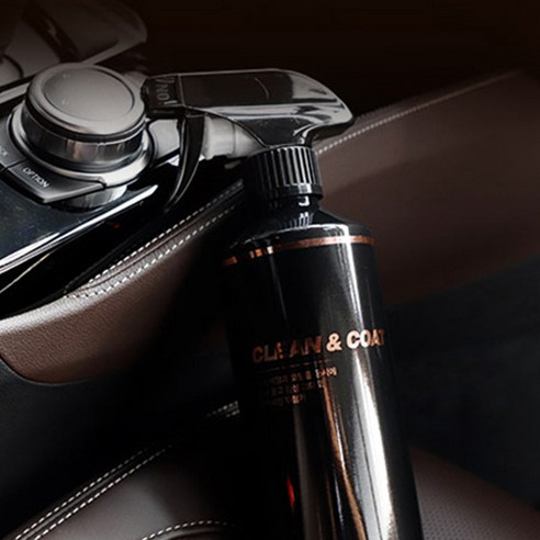 효율적인 차량 실내 세정과 보호