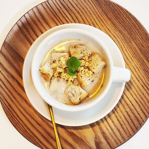 세련된 카푸치노잔으로 커피의 풍미를 높여보세요!