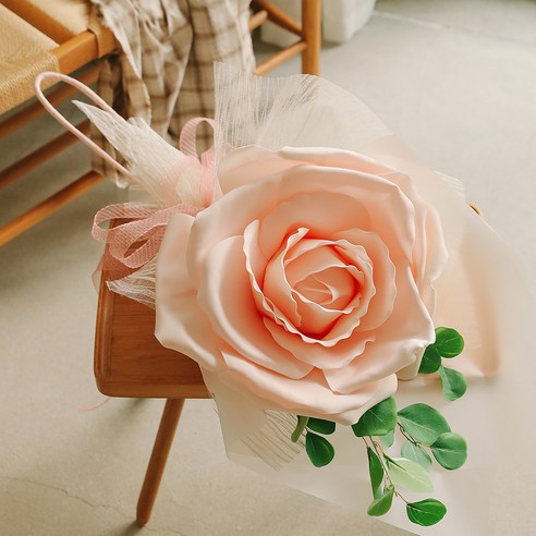 로켓배송으로 빠른 배송과 아름다운 디자인의 핑크로즈 꽃다발