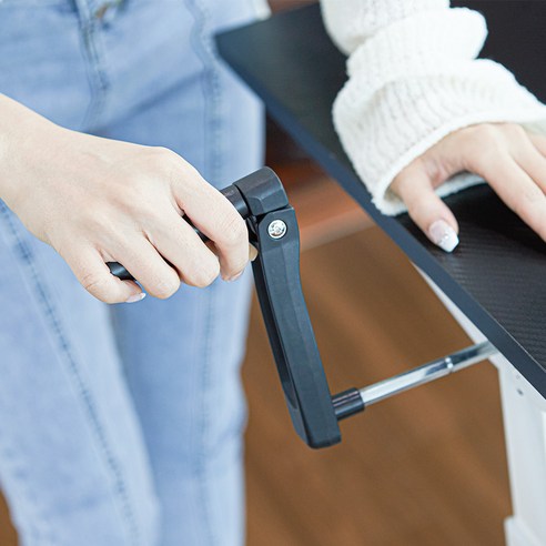 편안함, 생산성, 트렌드를 극대화하는 제닉스 아레나 엑스 모션 데스크