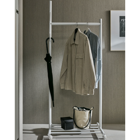 좁은 공간, 옷 정리 고민 끝! 한샘 멀티 행거로 효율적인 수납 공간 확보!