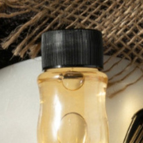 남성 스타일의 정수를 담다: 리우젤 그루밍 토닉으로 숨겨진 매력을 깨우세요.