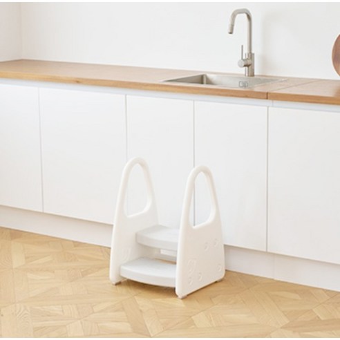 아이의 안전한 성장을 위한 든든한 발판, 아이팜 안전가드 2단 유아 디딤대