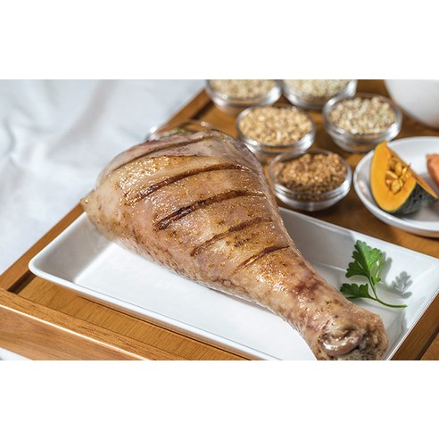 강아지의 건강과 행복을 위한 아미오 전연령 자연담은 식단 강아지 건식사료