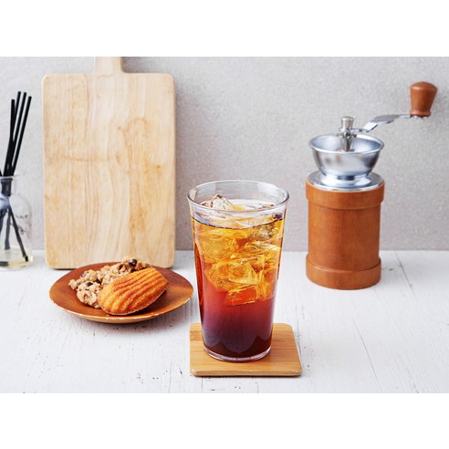 친환경적이고 세련된 코멧 홈 리유저블 카페컵