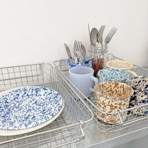 깔끔함과 실용성을 더한 마법의 와이어 바스켓