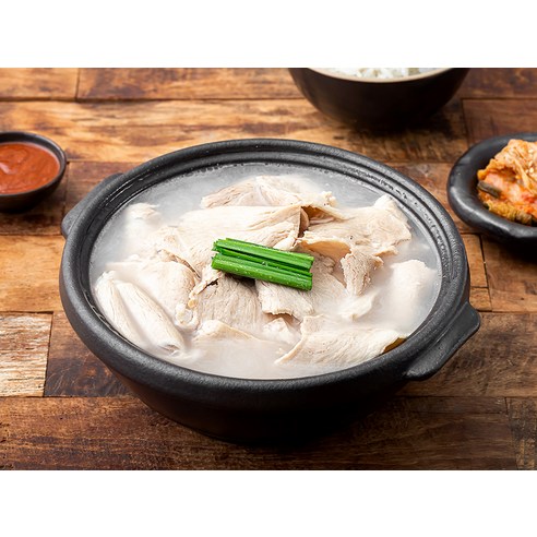 외갓집 부산 돼지국밥은 깊은 맛과 풍부한 양념으로 든든한 한 끼를 즐길 수 있는 구수한 도시락