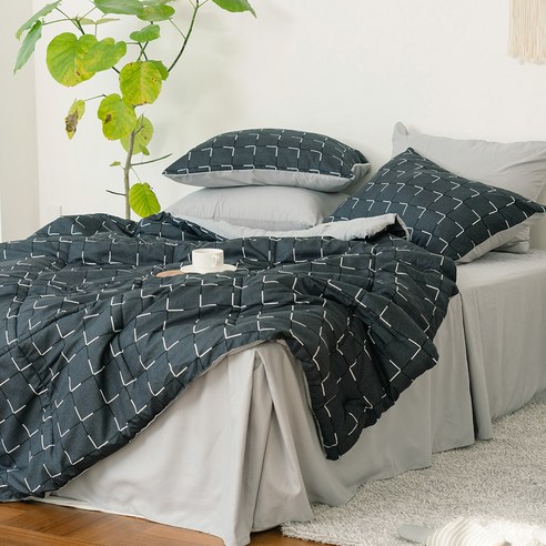 床上用品  梳妝  羽絨被  深度睡眠  睡眠  蜂蜜睡眠  深度睡眠  睡前  被子  被子