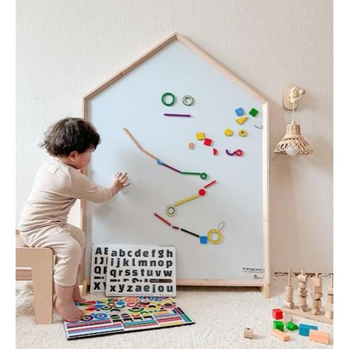 아이의 꿈을 담는 캔버스, 맘스보드 레브 하우스 보드