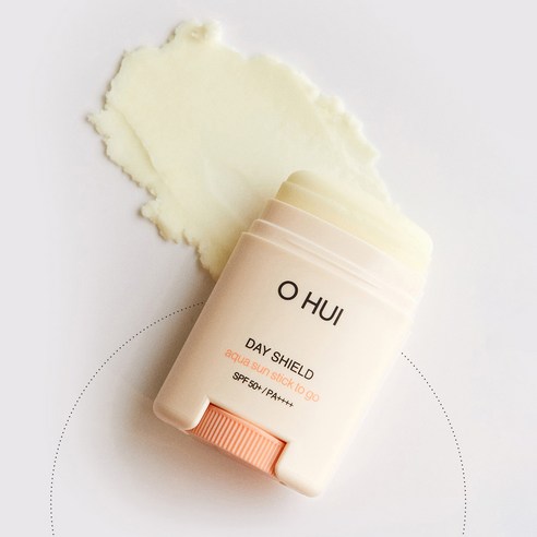 촉촉한 수분 보호막으로 빛나는 피부를 완성하세요.