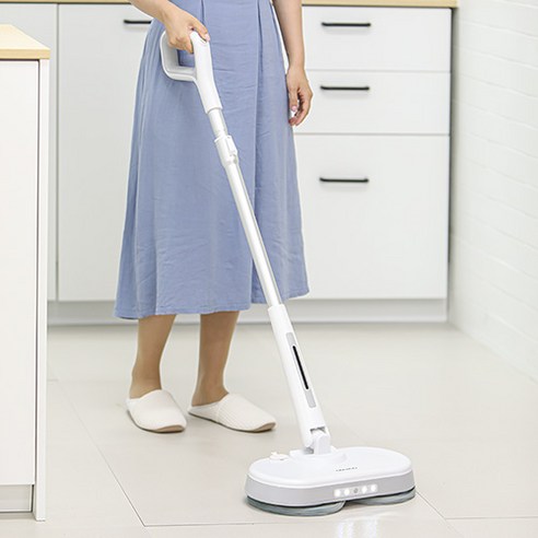 집안 청소를 혁명화하는 대우어플라이언스 물분사 듀얼파워 무선 물걸레 청소기