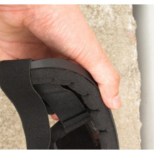 눈부신 햇빛 아래, 스타일과 눈 건강을 동시에!