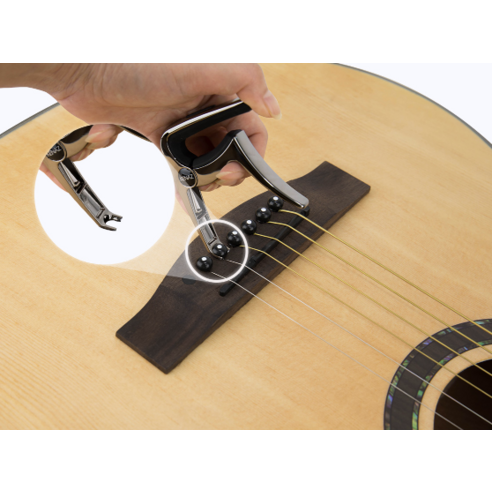 케나즈 3 in 1 기타카포 + 피크 3p KGC5: 모든 레벨의 기타리스트에게 필수적인 다기능 액세서리