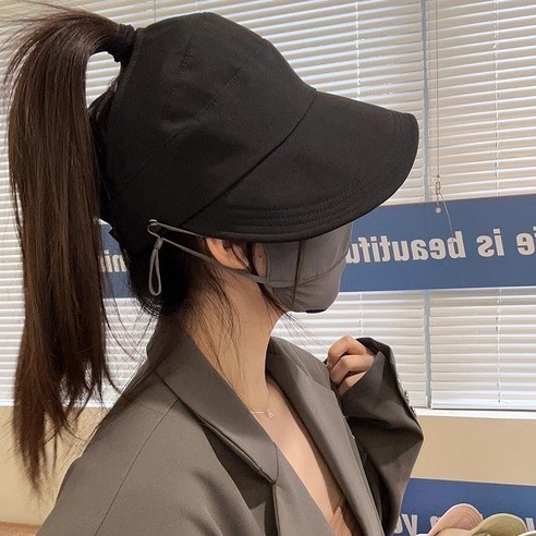 비아워게스트 얼굴 작아보이는 여성 볼캡 모자