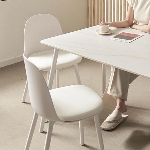 주방에 감성을 더하는 보니애가구 포지타노 세라믹 식탁 세트